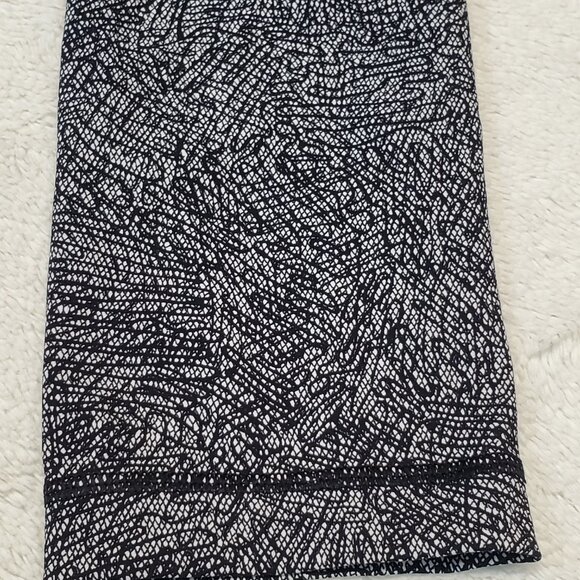 Lululemon Wunder Under White Black Active Gym Yoga 20" Inseam Cropped Legging 2 - Picture 3 of 7